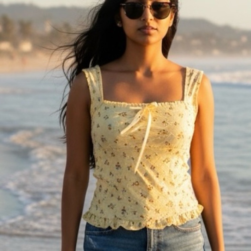 Electric Behaviour Eyelet Tank Yellow Floral Square-Neck Junior Small NWOT